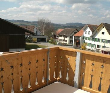 Charmante 3 1/2-Zimmerwohnung DG - Photo 6