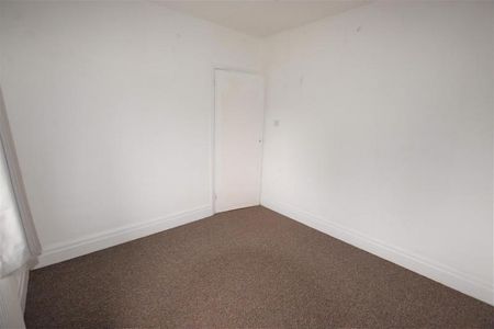 Barlow Moor Road, Chorlton - Photo 2