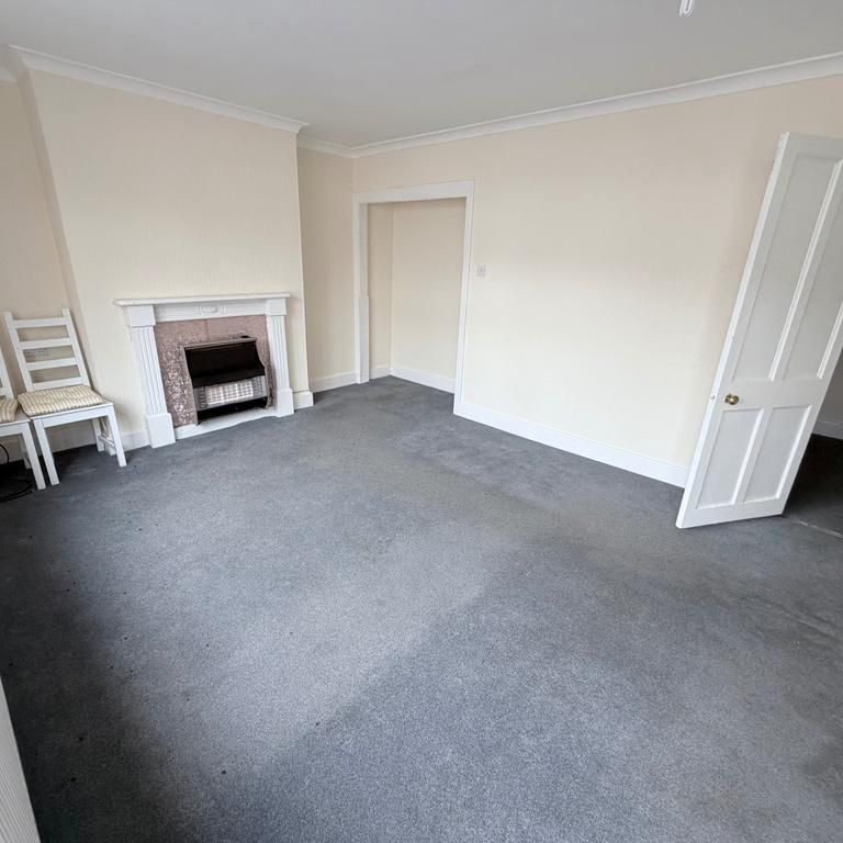 2 bedroom semi-detached house to rent - Photo 1