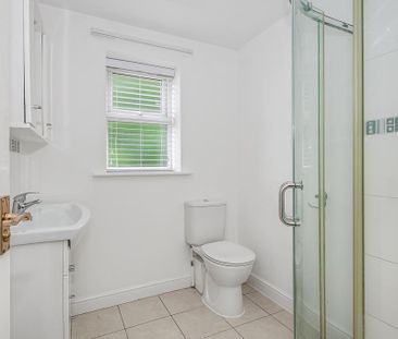 3 bedroom semi-detached house to rent - Photo 6