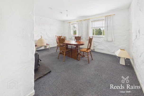 112 Crawfordsburn Road, Newtownards, BT23 4UJ - Photo 1