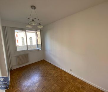 Location Appartement 4 pièces 82m² LE MANS 72000 - Photo 3