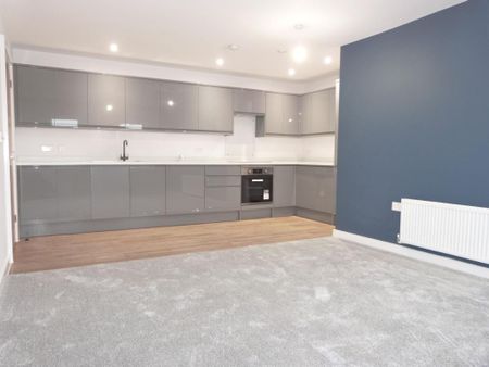 2 bedroom flat to rent - Photo 2