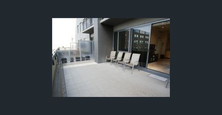 LARGE ONE BEDROOM WITH HUGE ENTERTAINERS BALCONY - Photo 5
