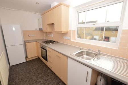 2 bedroom flat to rent - Photo 4