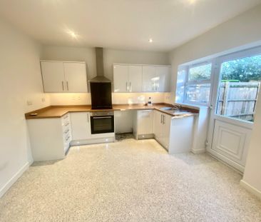 Baker Close, Long Eaton, NOTTINGHAM - Photo 5