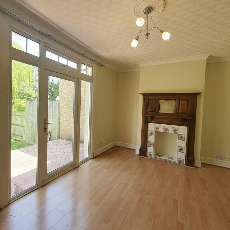 3 bedroom semi-detached bungalow to rent - Photo 1