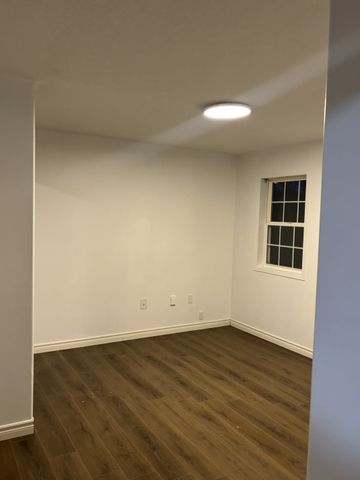 For Lease - 11 OSBORN Avenue, Brantford, Ontario - Photo 4