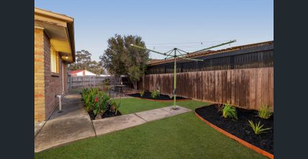 Comfort, Style & Convenience in a Great Werribee Location - Photo 3