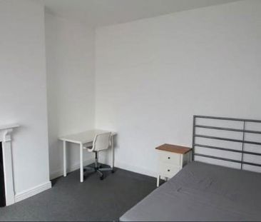 3 bedroom detached house to rent - Photo 2