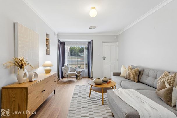 Charming Low-Maintenance Unit in Prime Pasadena Location - Photo 1