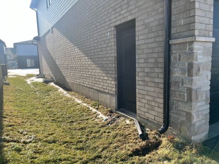 For Lease - 1919 Fountain Grass Drive, London South, Ontario - Photo 5