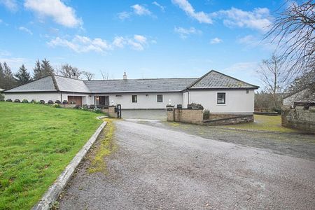 The Stables, Maudslie Road, Carluke - Photo 2