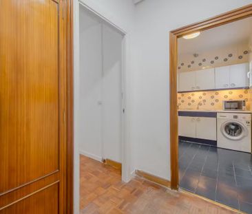 Calle de la Virgen de Aránzazu, Madrid, Community of Madrid 28034 - Foto 5