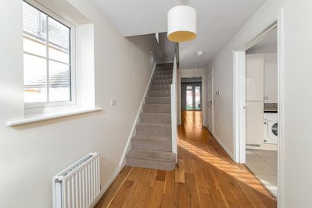 4 bedroom link detached house to rent - Photo 5