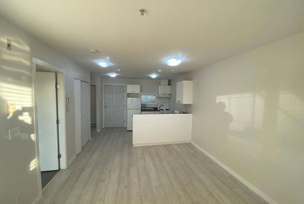 #403-121 East 12th Street, North Vancouver - Photo 1