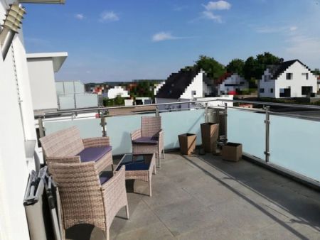 Moderne großzügige 2-Zimmer-Wohnung mit Dachterrasse - Photo 3