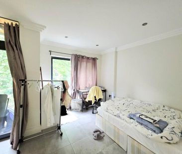 4 bedroom terraced house to rent - Photo 3