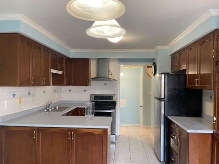 For Lease - 51 Morningmist Street, Brampton, Ontario - Photo 4