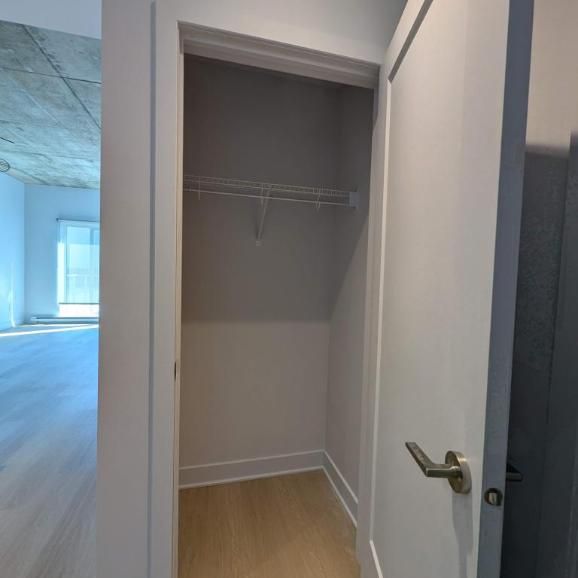 1 CH - 1 SDB - Montreal - $2,010 /mo - Photo 1