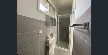 Renovated and move-in ready! - Photo 2