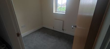 3 bed semi detached house in desirable Village Location, Leeds - Photo 4