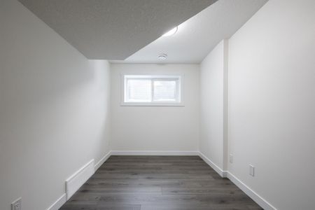 3 Bedroom & 1 Bedroom Duplex Style Units in Morinville - SF136 - Photo 2