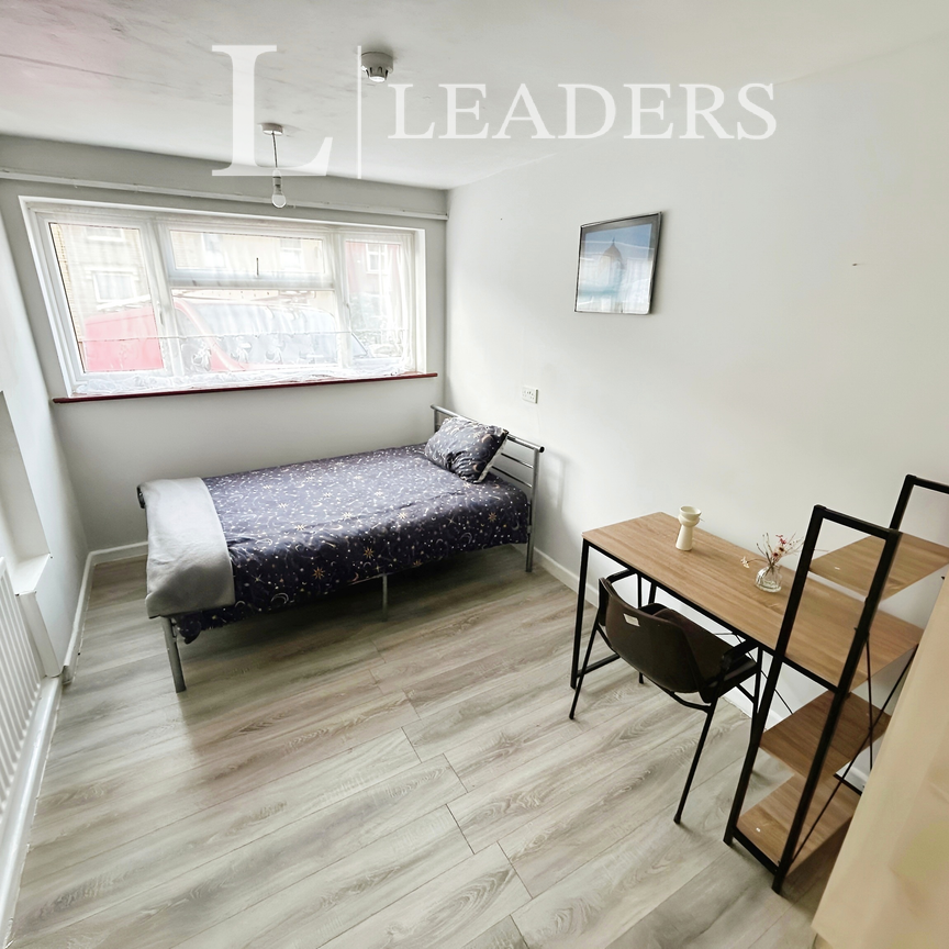 1 bedroom property to rent Burrell Road, Ipswich, Suffolk, IP2 - Photo 1