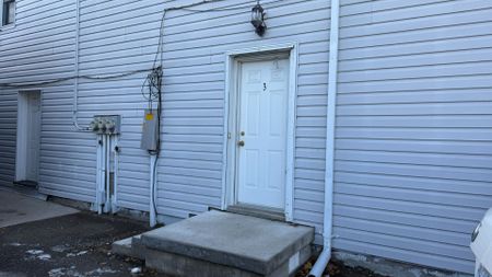 For Lease - 1072 Dundas Street Unit# 3, London East, Ontario - Photo 2