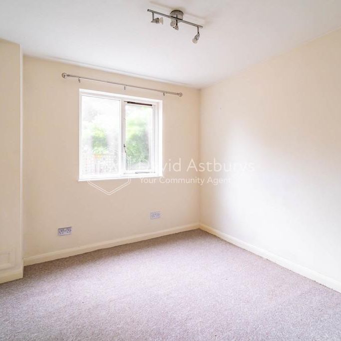 1 bedroom ground floor flat to rent - Photo 1