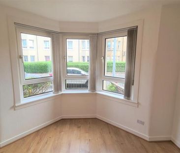 3 bedroom apartment to rent - Photo 3