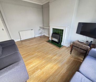 4 bedroom house to rent - Photo 2