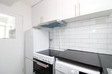 Kings Road, BRIGHTON - Photo 3