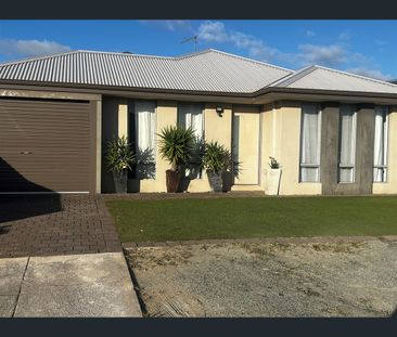 64 Natures Loop, Erskine, WA 6210 - Photo 3