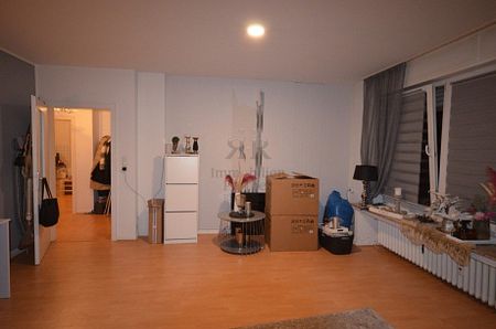 Helle Altbau-Wohnung im EG in Duisburg-Rheinhausen Bergheim - Photo 2