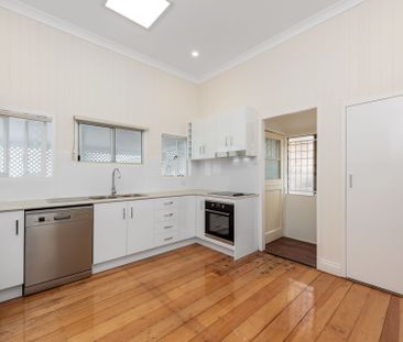 40A Shakespeare Street, Coorparoo. - Photo 4