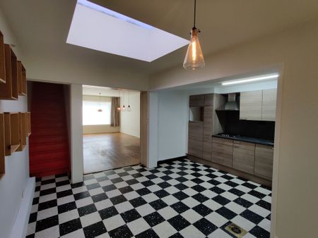 Gezellige woning op een ideale locatie in Roeselare - Photo 3