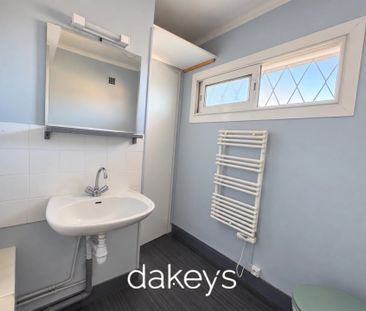 Location Appartement 2 pièces LA CIOTAT 13600 - Photo 2