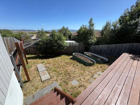 4/5 Northsun Place, Midway Point, TAS 7171 - Photo 3