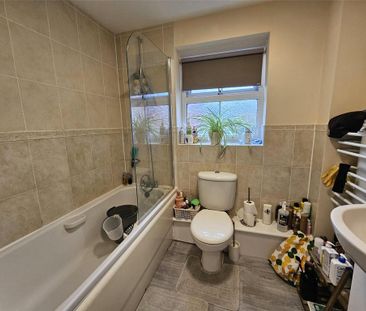 2 bedroom flat to rent - Photo 6