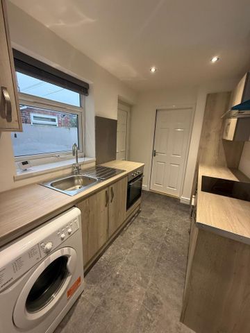 3 bedroom terraced house to rent - Photo 4