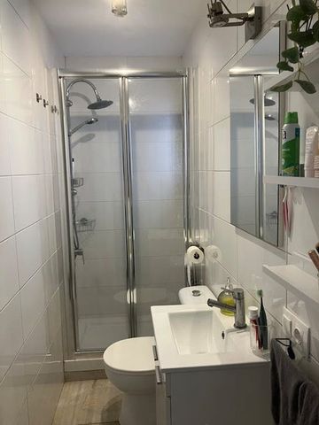 Carrer de Wagner, Santa Coloma de Gramanet, Catalonia 08923 - Photo 5