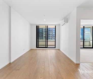 Two-Bedroom Apartment in Great Location! - Photo 4