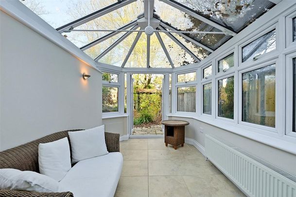 3 bedroom terraced house to rent - Photo 1