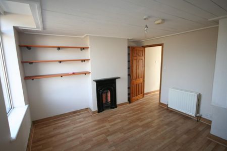 2 bedroom House To Let Total Size: 829 SQ FT - Photo 4