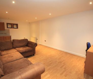 2 bedroom apartment to rent - Photo 2