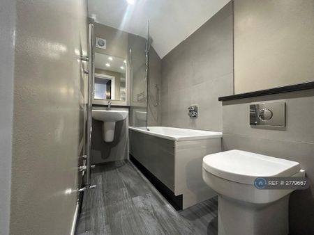 2 bedroom flat to rent - Photo 5