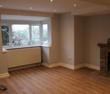 2 bedroom semi-detached house to rent - Photo 5