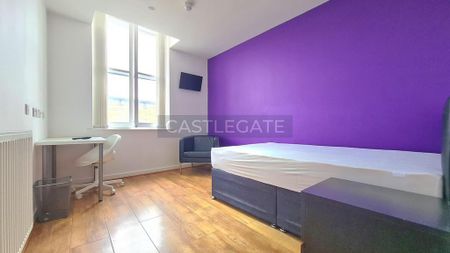 1 bedroom in a flat share to rent - Photo 3