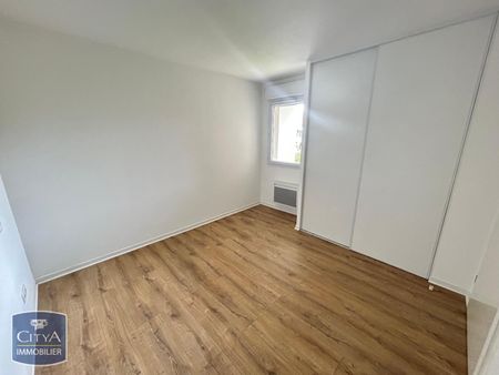 Location Appartement 2 pièces 48m² TARBES 65000 - Photo 4